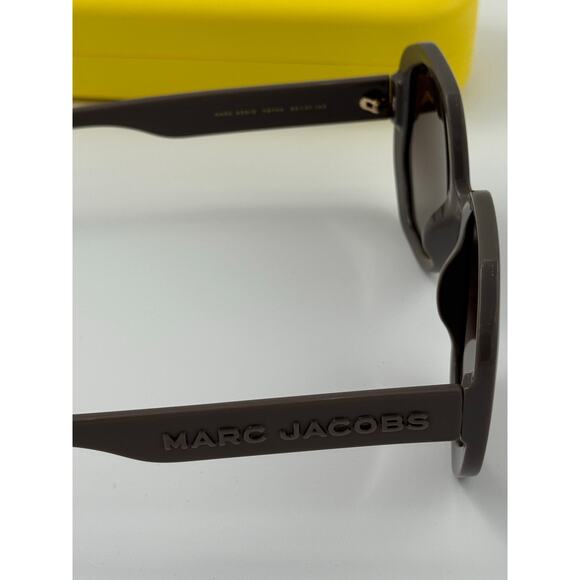 Marc Jacobs Oversized Hexagonal Brown Sunglasses with Yellow Case - Picture 5 of 6
